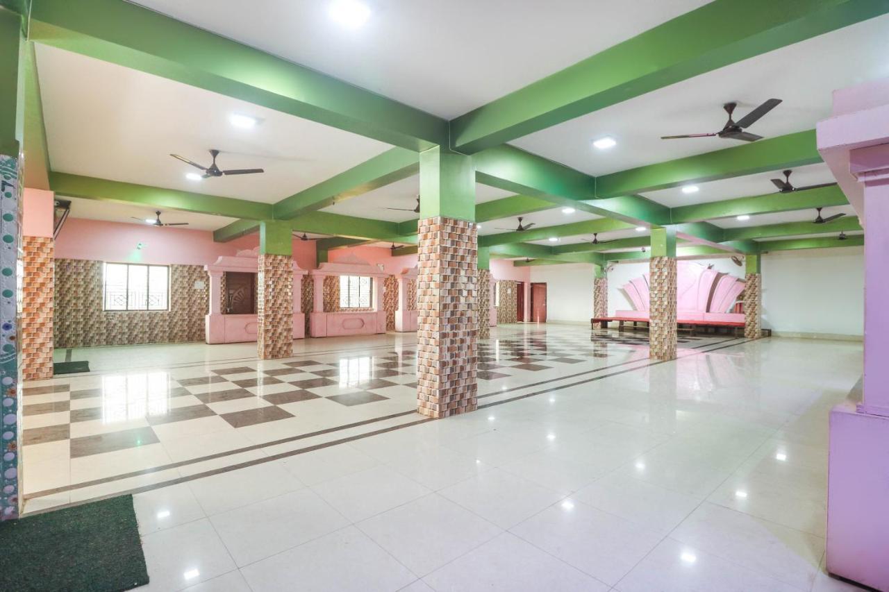 SPOT ON 68151 Prafulla Palace Hotel Jatani Esterno foto